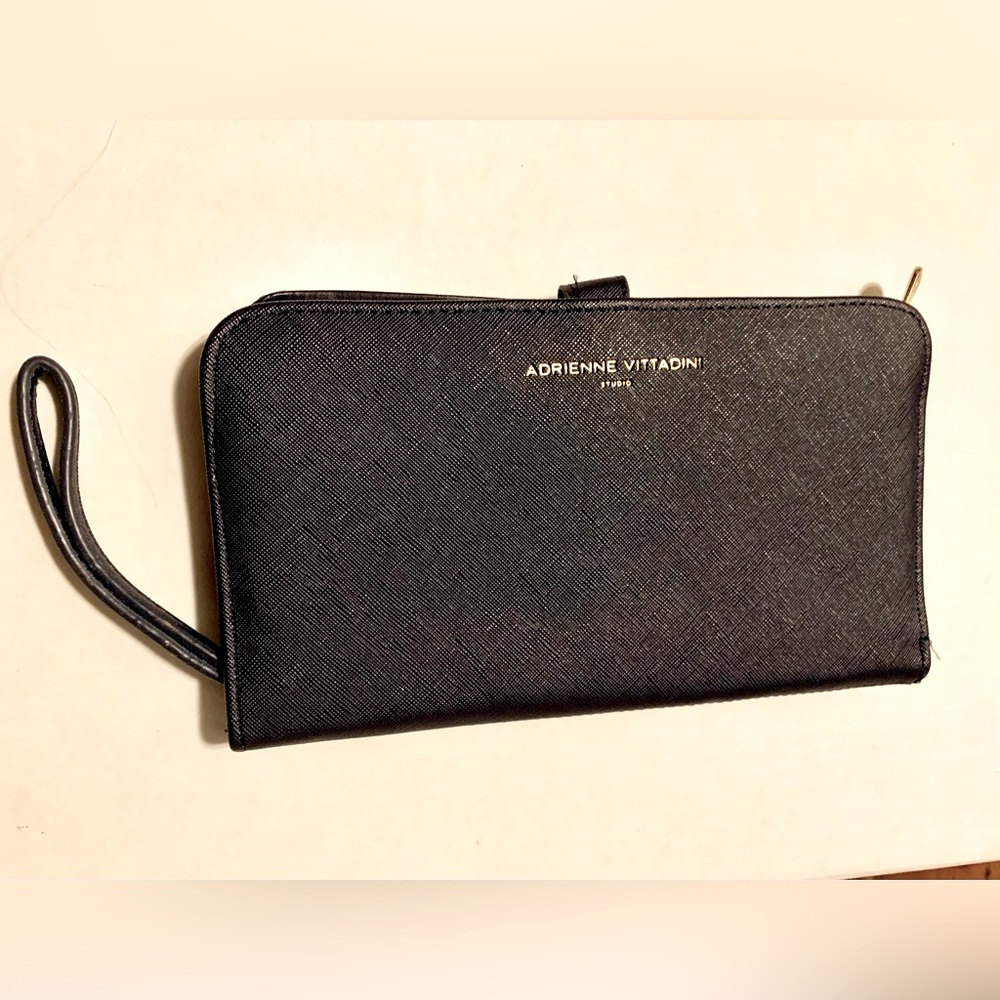 Adrienne Vittadini navy wristlet NWOT